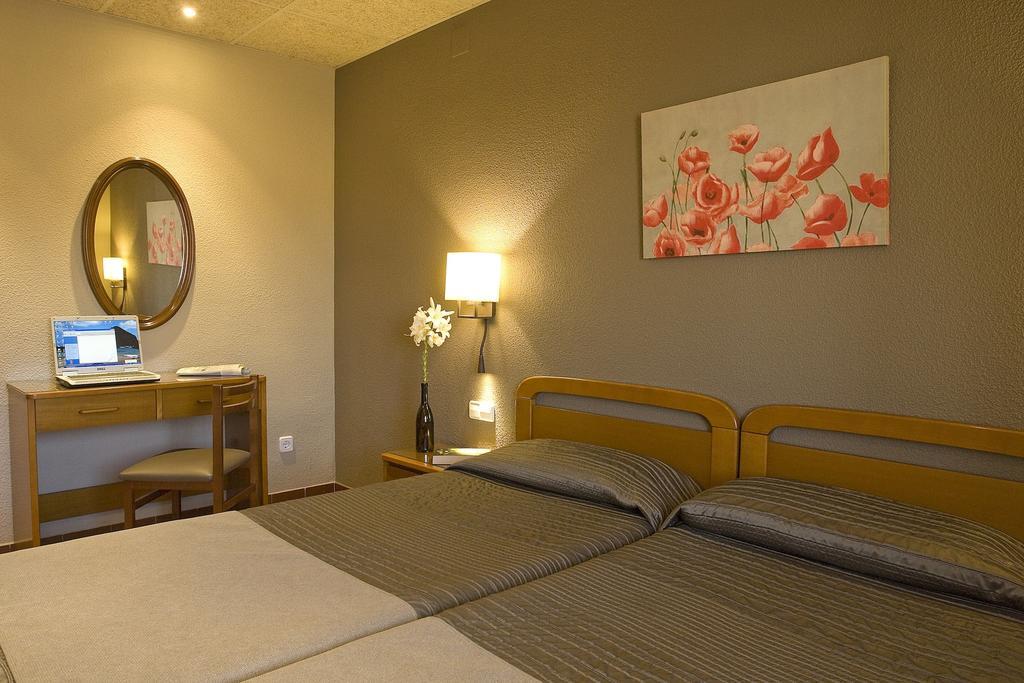 Hostal Barris بالس الغرفة الصورة