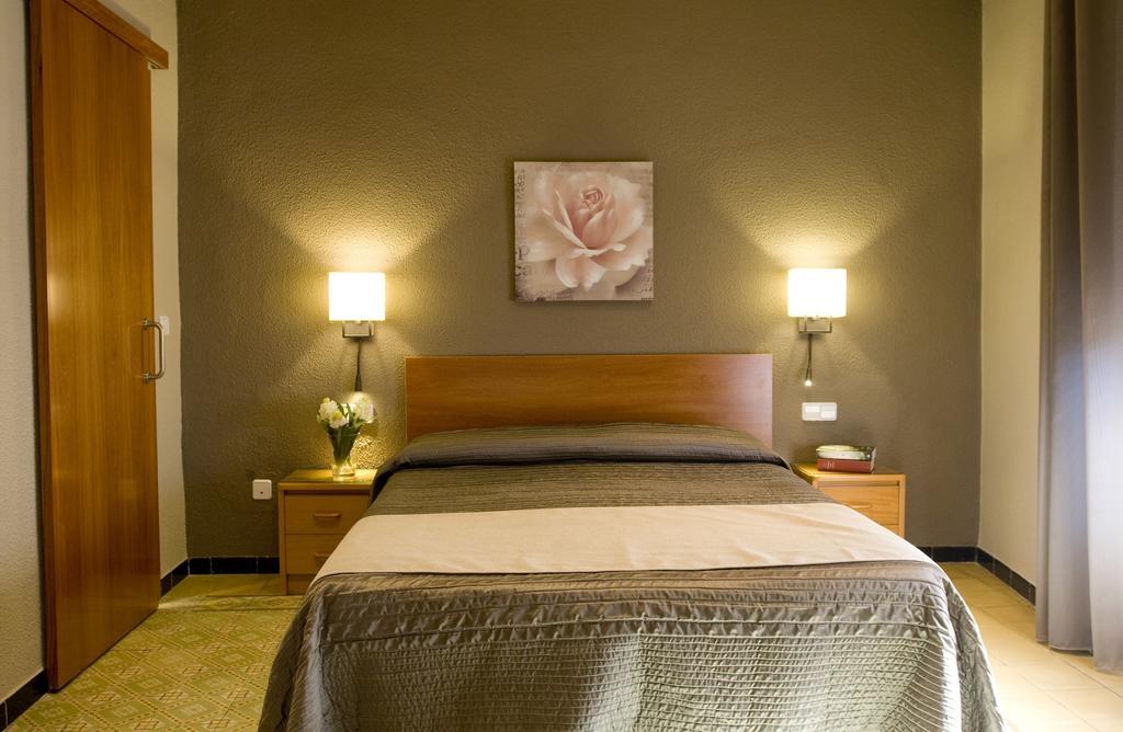 Hostal Barris بالس الغرفة الصورة