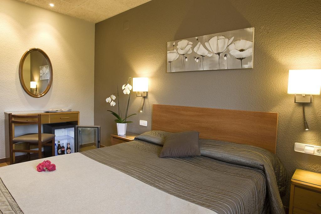 Hostal Barris بالس الغرفة الصورة