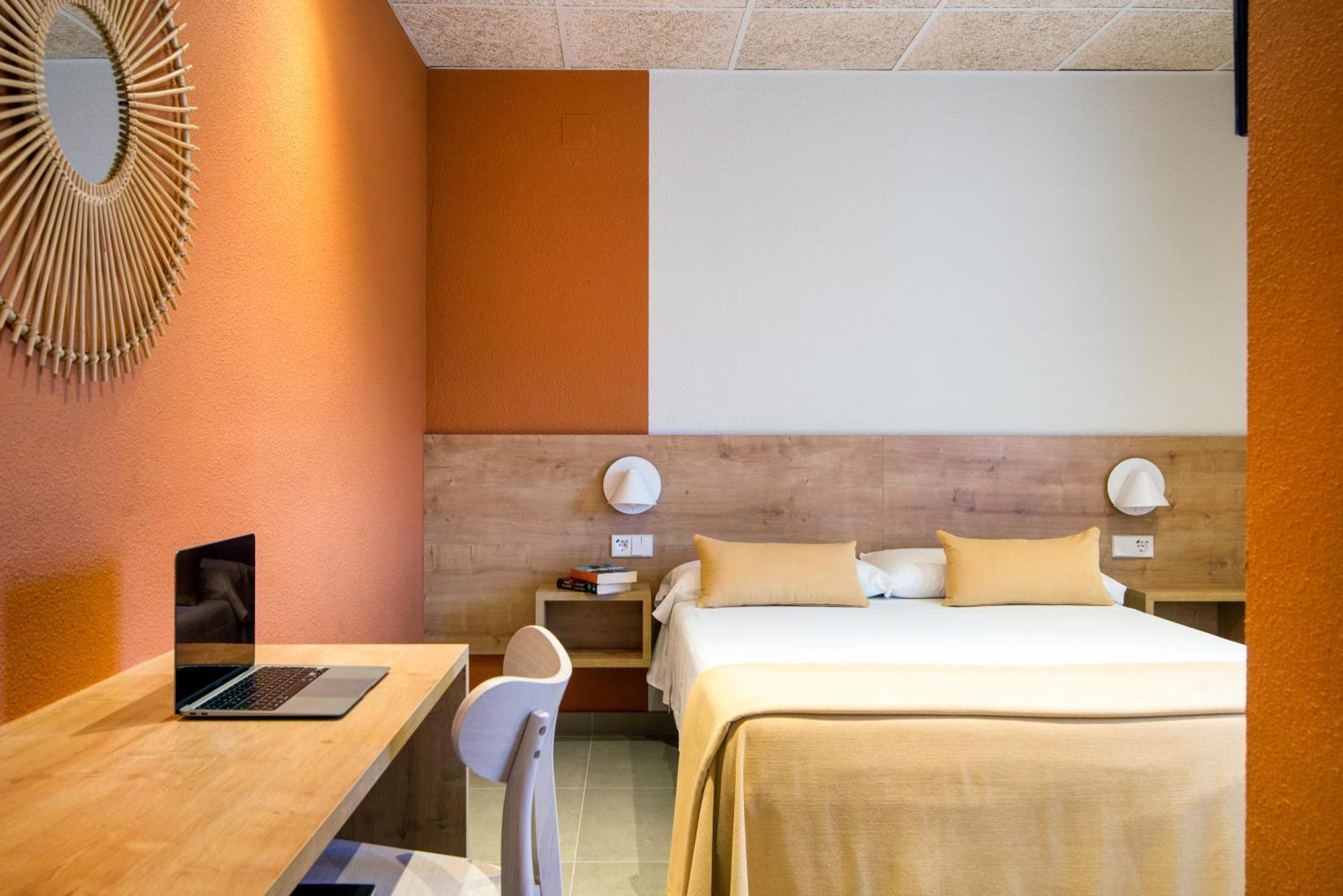 Hostal Barris بالس المظهر الخارجي الصورة