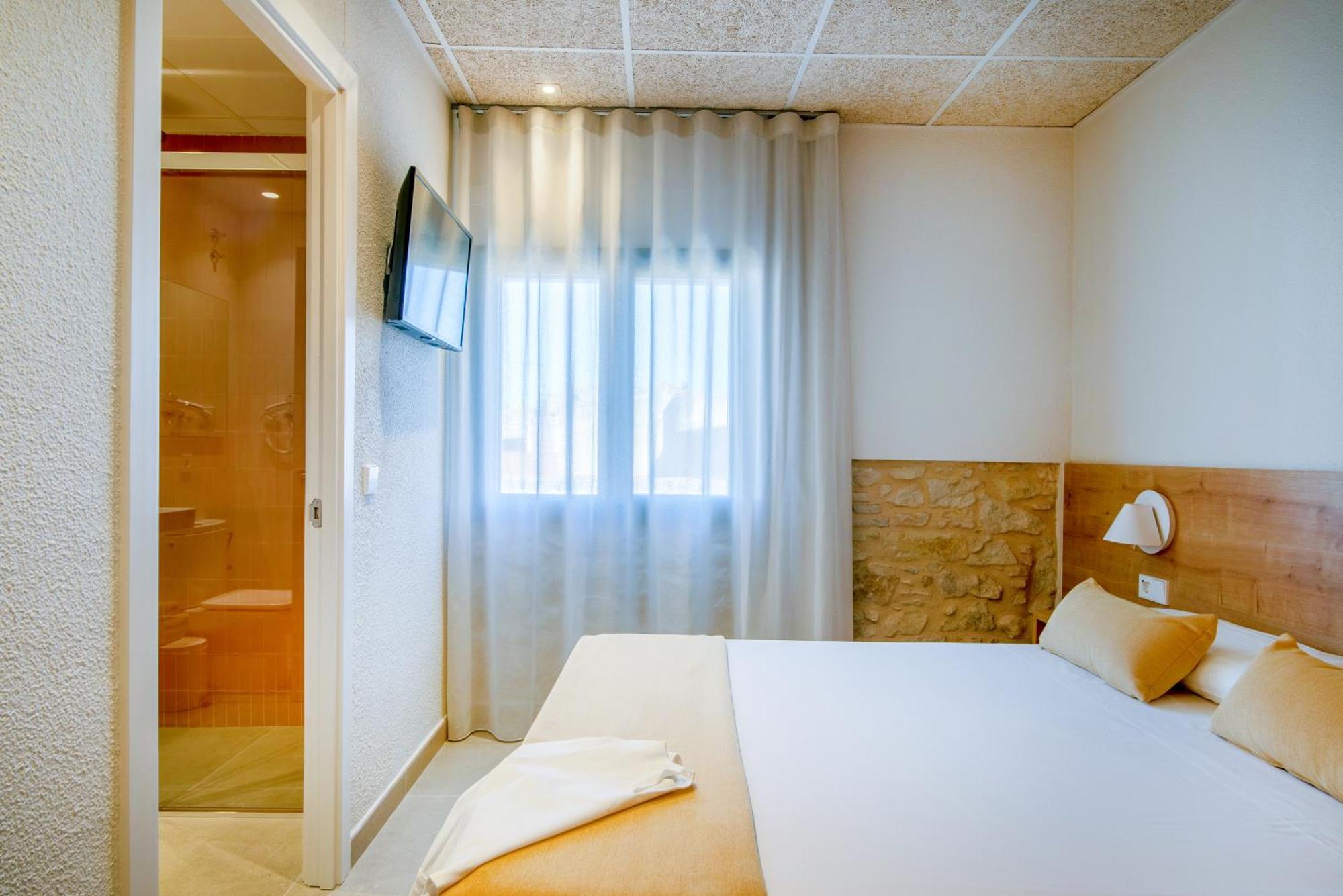 Hostal Barris بالس المظهر الخارجي الصورة